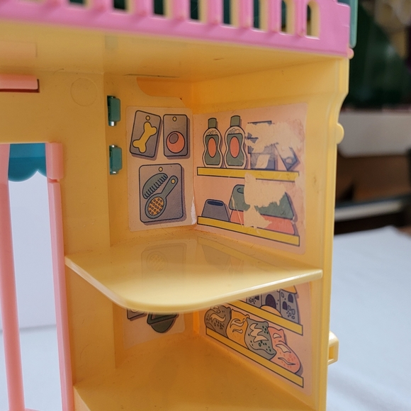 Vintage 1995 Fisher-Price Playset Shop Toy Town Pet Store - Picture 11 of 13